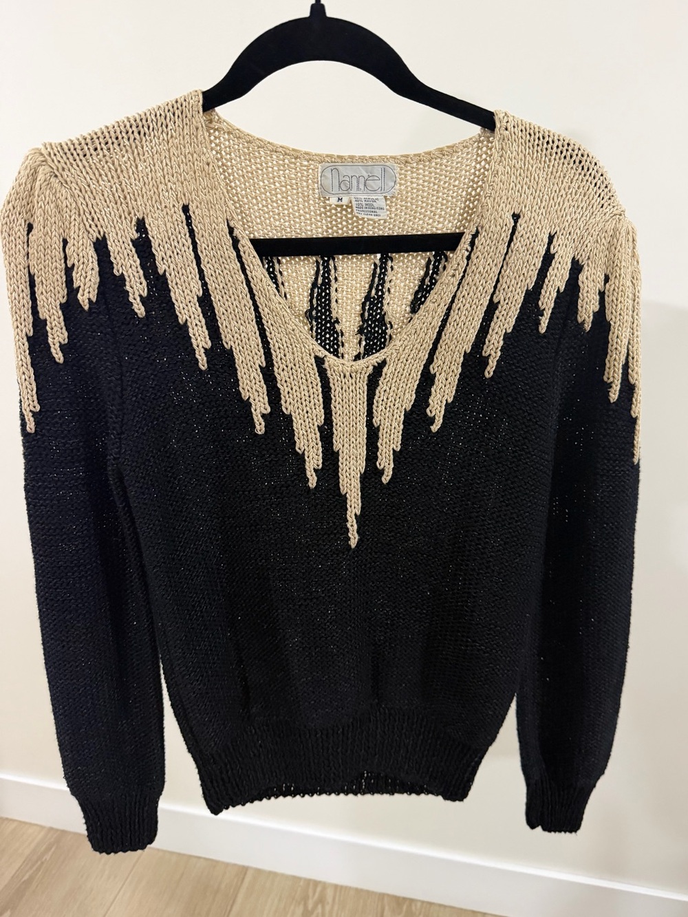 Vintage Black & Beige V-Neck Knit Sweater